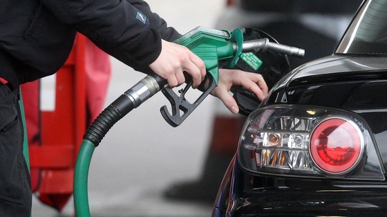 Jak usunąć zapach ropy z ubrania